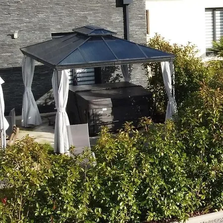 Topaze Nuitee Romantique Avec Jacuzzi Moyvillers