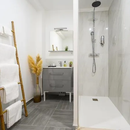 Topaze Nuitee Romantique Avec Jacuzzi Holiday home *