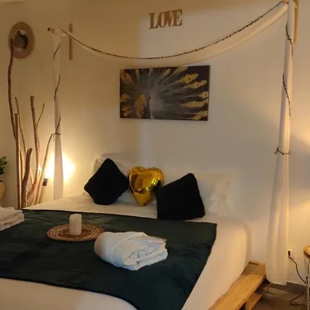 Holiday home Topaze Nuitee Romantique Avec Jacuzzi Moyvillers